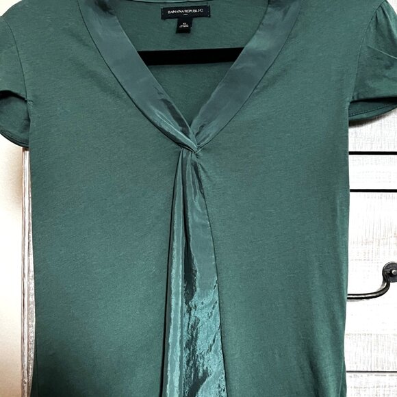 Banana Republic Top - Picture 4 of 9